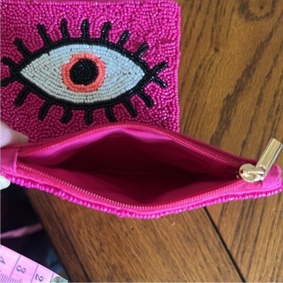 Pink Beaded Eye Clutch New no tags - Picture 4 of 5